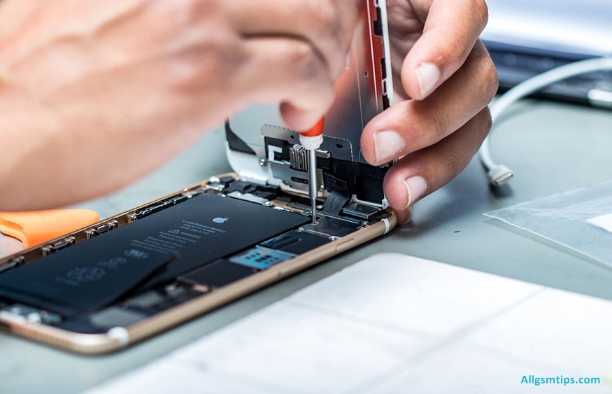 best phone repair services in Les Lilas